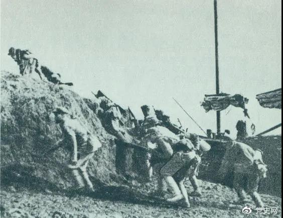 1949年5月23日,人民解放军向上海国民党政府军队发起总攻,占领了黄浦江堤。